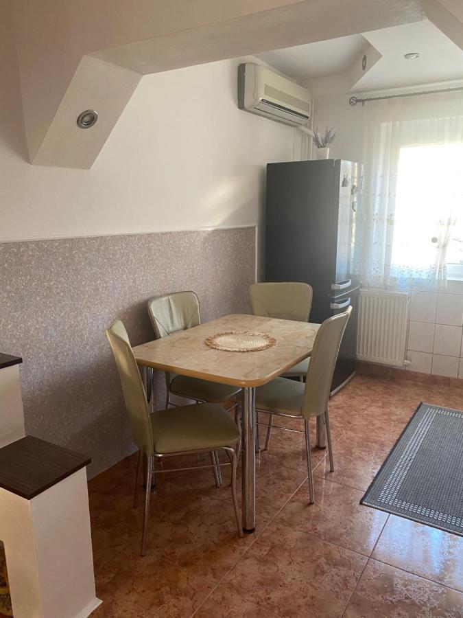 Apartament Regim Hotelier أرادايا المظهر الخارجي الصورة